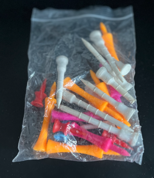 golf tee pegs, assorted, in plastic bag